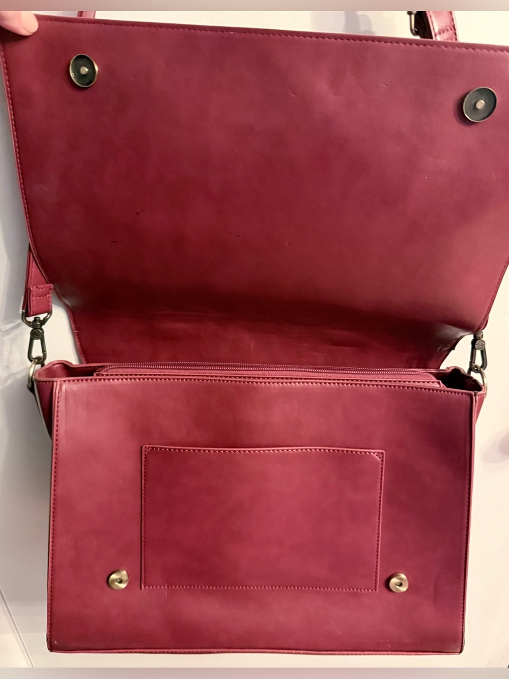 Ecosusi Vegan Leather Laptop Messenger Bag Red Burgundy Cutout Bow Briefcase - Picture 4 of 13